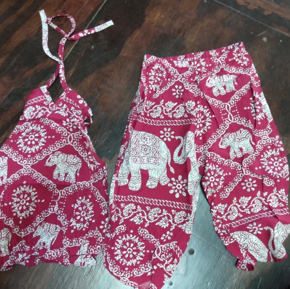 Toddler clothes and shark crocs - Picture 6 of 13